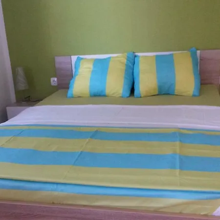 Vrtnica Kozjak-otok Apartment Vir